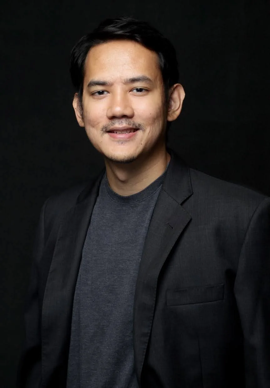 Encik Feisal bin Azizuddin